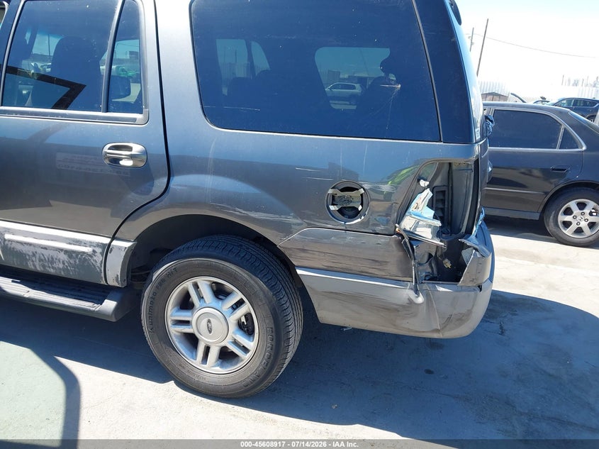 2003 FORD EXPEDITION auction photo 6