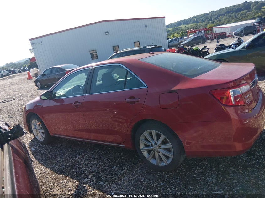 AtlanticExpress - Toyota Camry Hybrid