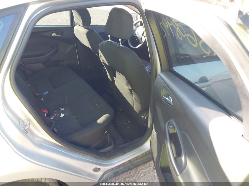 2017 FORD FOCUS auction photo 8