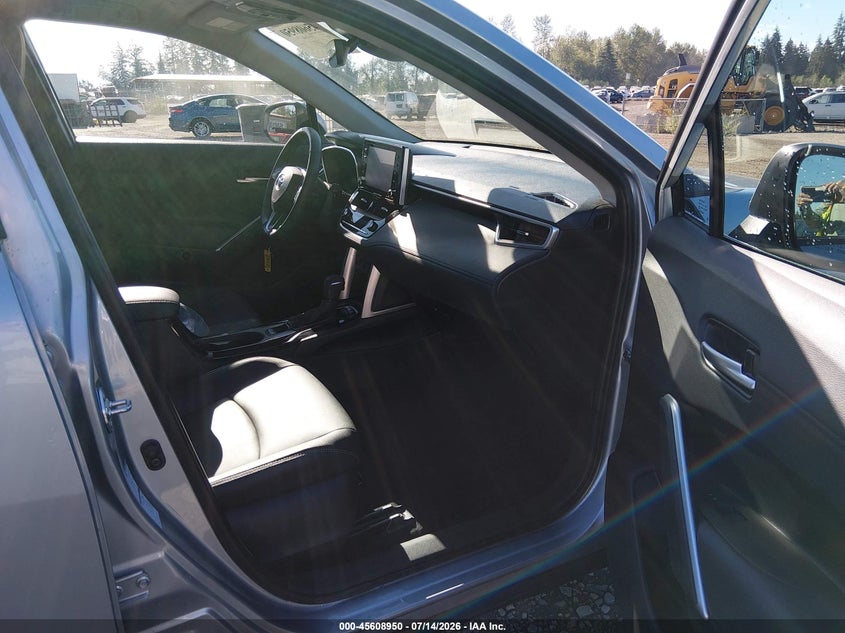2022 Toyota Corolla Cross Xle VIN: 7MUEAABG4NV014190 Lot: 45608950