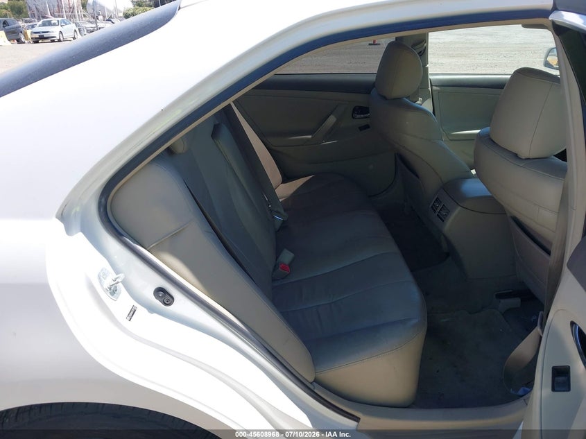 AtlanticExpress - Toyota Camry Hybrid