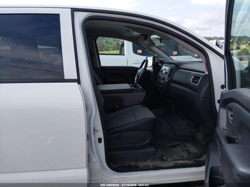 2018 Nissan Titan Xd S Gas VIN: 1N6AA1F38JN513796 Lot: 45609000