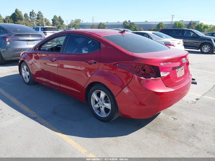 2013 HYUNDAI ELANTRA auction photo 3