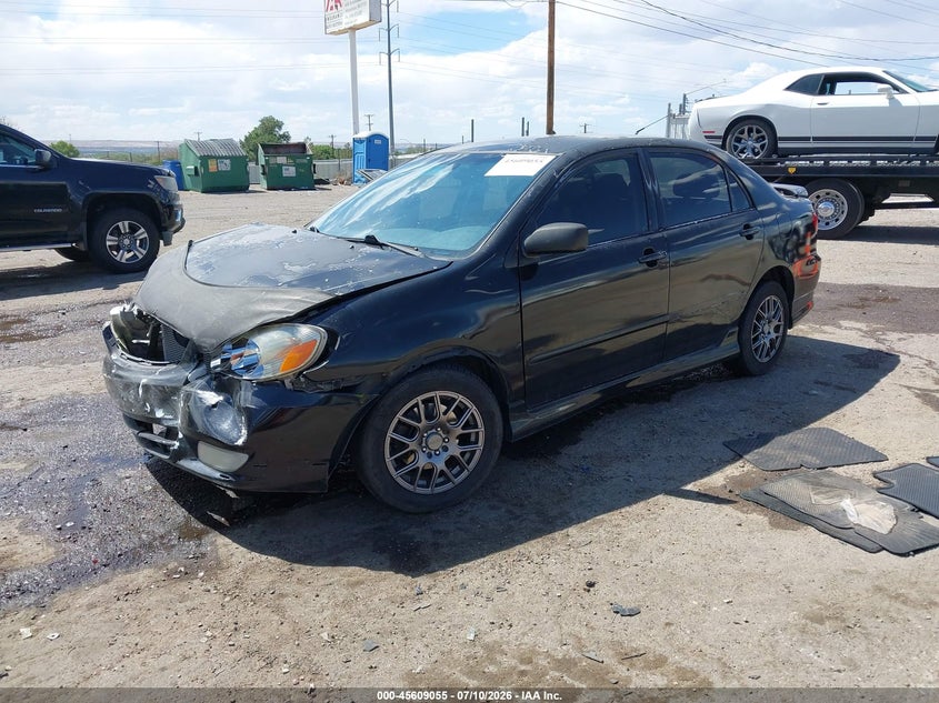 2004 Toyota Corolla, Front End, IAAI, VIN 1NXBR32EX4Z243656 — photo 2