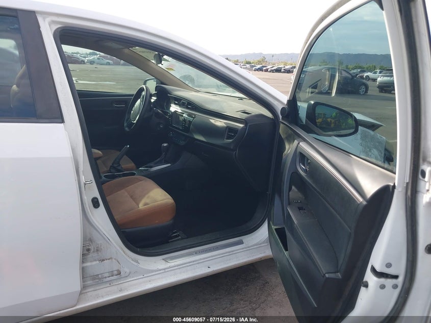 2014 TOYOTA COROLLA auction photo 5