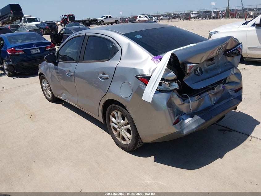 Vin: 3mydlbzv4gy107881, lot: 46107492, scion ia 20163