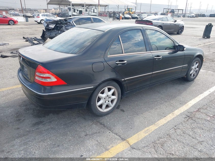 2004 MERCEDES-BENZ C 240 auction photo 4