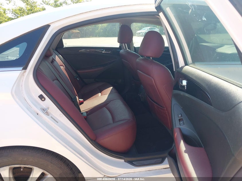 2011 HYUNDAI SONATA auction photo 8