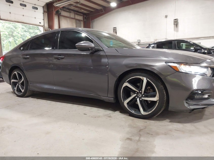 2019 HONDA ACCORD auction photo 6