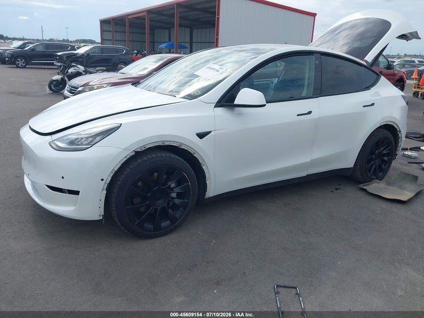 2021 TESLA MODEL Y auction photo 2
