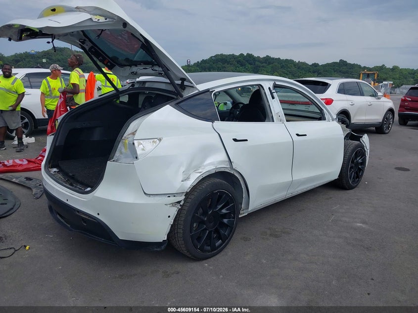 2021 TESLA MODEL Y auction photo 4