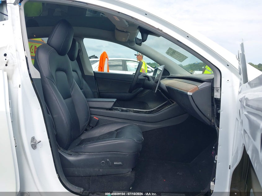 2021 TESLA MODEL Y auction photo 5