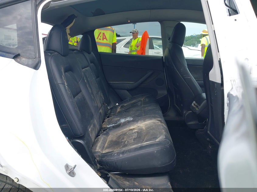 2021 TESLA MODEL Y auction photo 8
