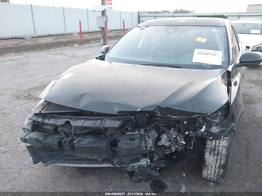 2022 NISSAN SENTRA auction photo 6