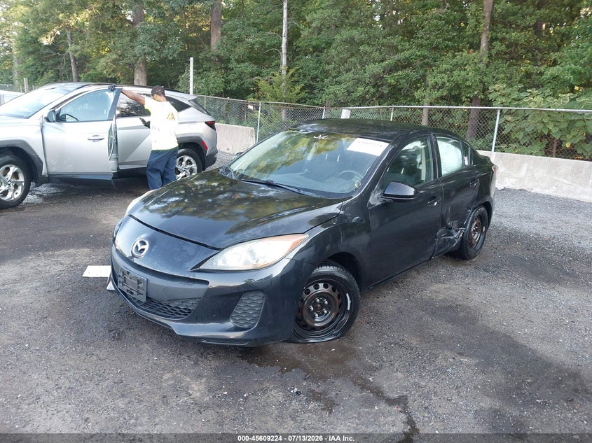 Vin: jm1bl1tg8d1809261, lot: 46107647, mazda mazda3 i sv 20132