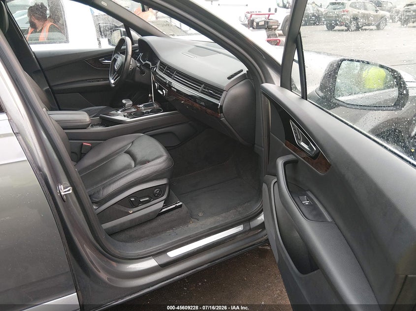 2017 AUDI Q7 auction photo 5