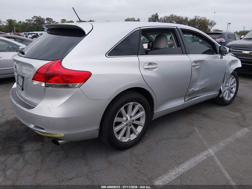 2011 TOYOTA VENZA auction photo 4
