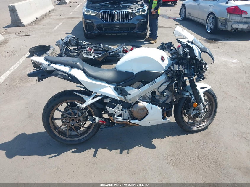 2014 Honda Vfr800 F VIN: JH2RC7950EK000430 Lot: 45609238