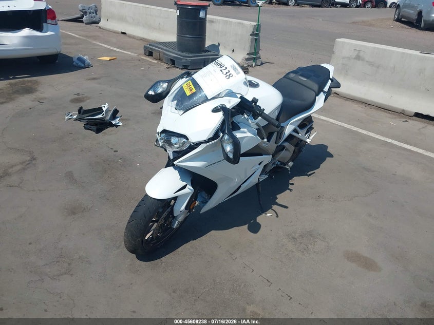 2014 HONDA VFR SPORT_BIKE 4
