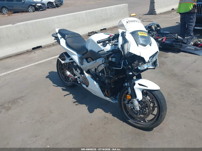 2014 Honda Vfr800