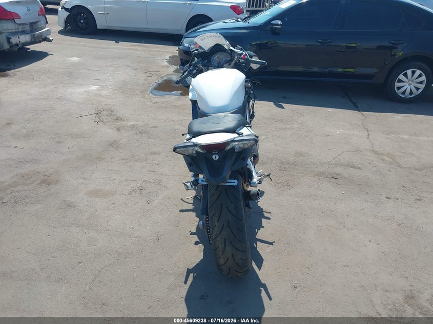 2014 HONDA VFR800 auction photo 6