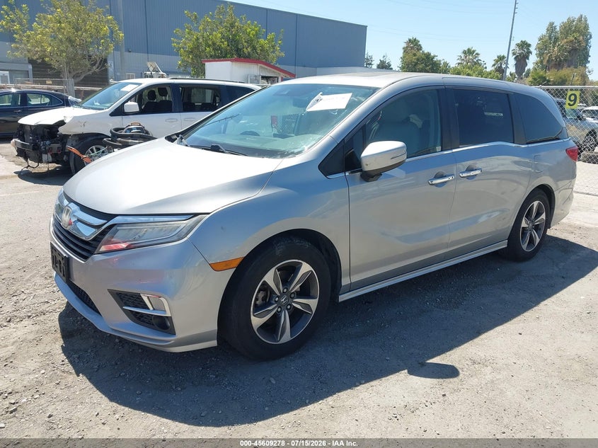 2018 Honda Odyssey, Обидва боки, IAAI, VIN 5FNRL6H82JB042507 — фото 2