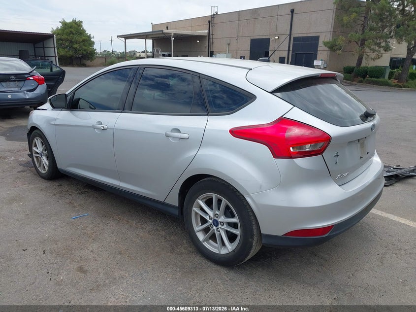 Vin: 1fadp3k22hl319638, lot: 46107736, ford focus se 20173