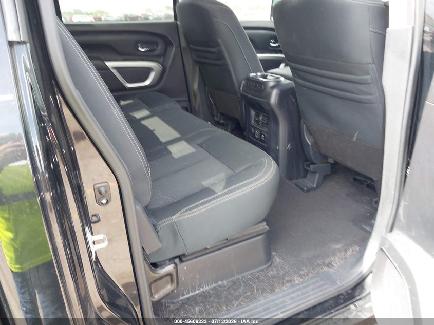 2019 NISSAN TITAN auction photo 8