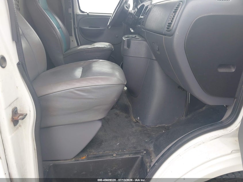2000 DODGE RAM VAN 2500 auction photo 5