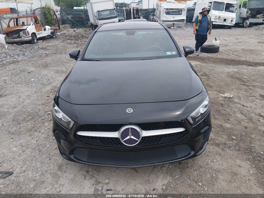 2019 MERCEDES-BENZ A 220 auction photo 6