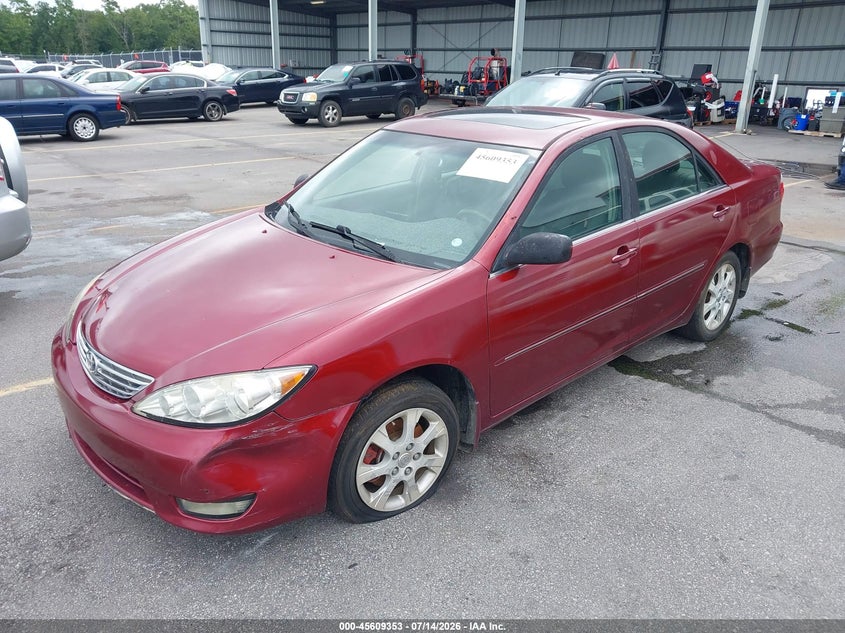 2006 Toyota Camry, Normal Wear & Tear, IAAI, VIN JTDBF32K360170434 — photo 2