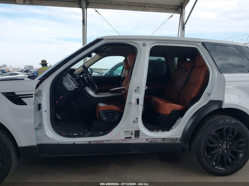 2017 Land Rover Range Rover Sport 5.0L V8 Supercharged/5.0L V8 Supercharged Dynamic VIN: SALWR2FEXHA143714 Lot: 45609354