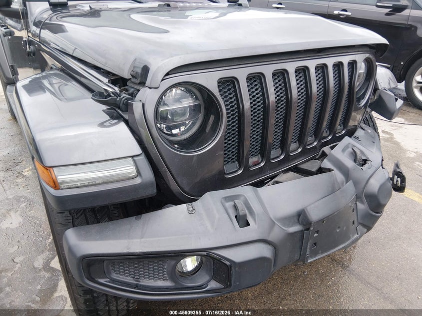 2020 Jeep Wrangler Unlimited Sahara Altitude 4X4 VIN: 1C4HJXEN3LW111706 Lot: 45609355