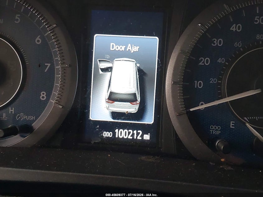 TOYOTA SIENNA - zdjęcie 7