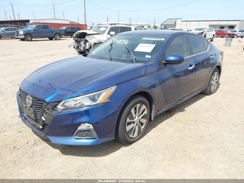 2020 NISSAN ALTIMA auction photo 2