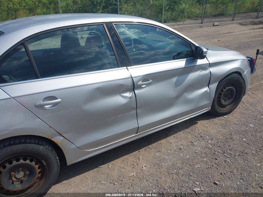 2013 VOLKSWAGEN JETTA auction photo 6