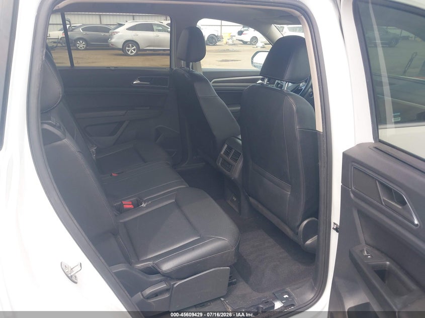 2019 Volkswagen Atlas 3.6L V6 Sel VIN: 1V2MR2CAXKC574631 Lot: 45609429