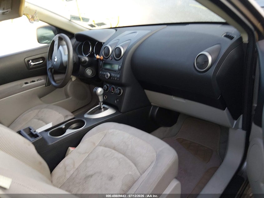 2010 NISSAN ROGUE auction photo 5