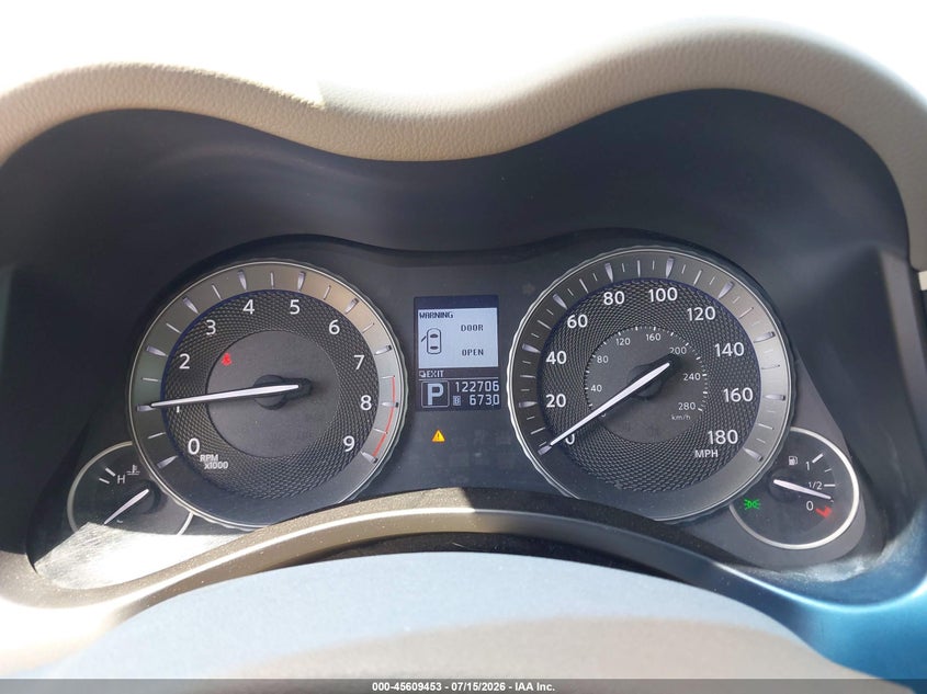 2011 INFINITI M37X auction photo 7
