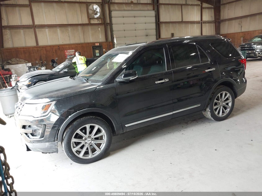 2017 FORD EXPLORER auction photo 2