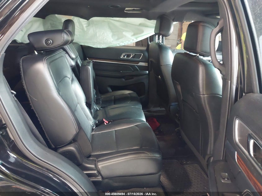 2017 FORD EXPLORER auction photo 8