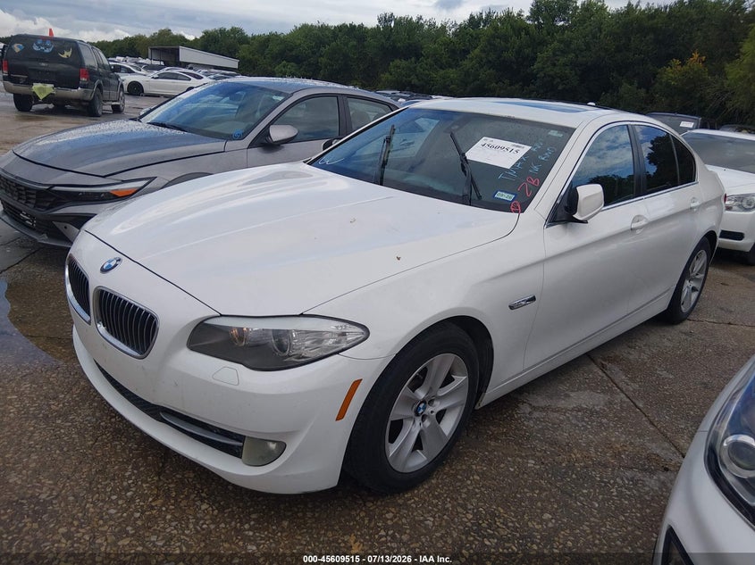 Vin: wbafr1c51bc744329, lot: 46107938, bmw 528i 20112