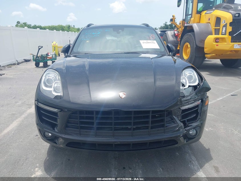2017 Porsche Macan S VIN: WP1AB2A54HLB19344 Lot: 45609556
