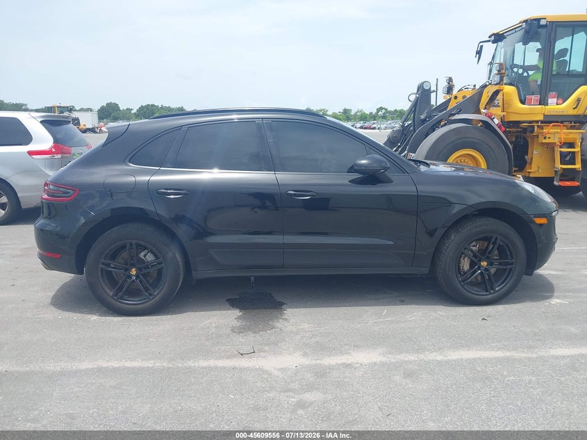 2017 Porsche Macan S VIN: WP1AB2A54HLB19344 Lot: 45609556