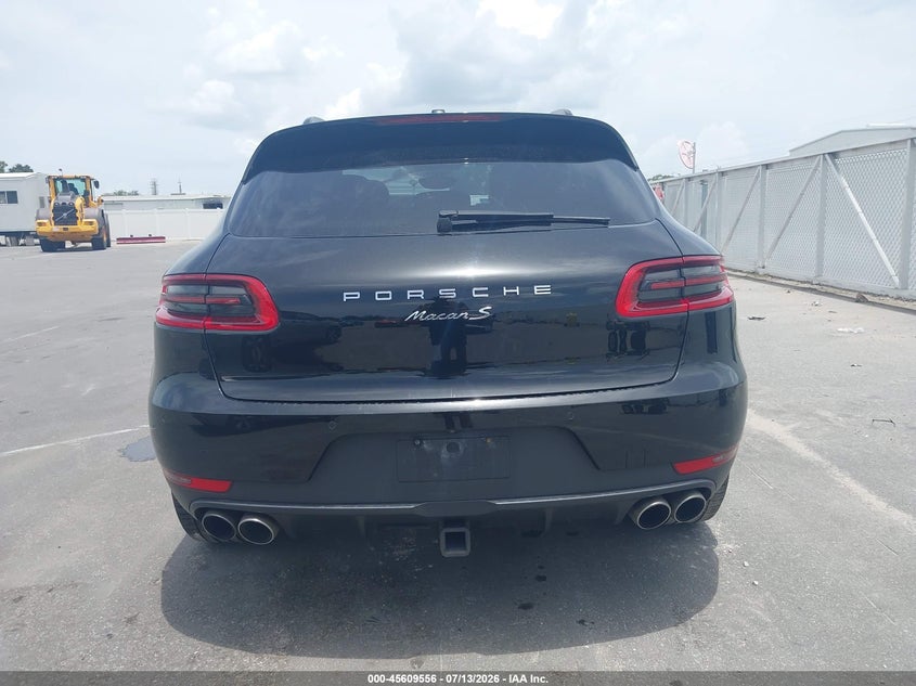 2017 Porsche Macan S VIN: WP1AB2A54HLB19344 Lot: 45609556