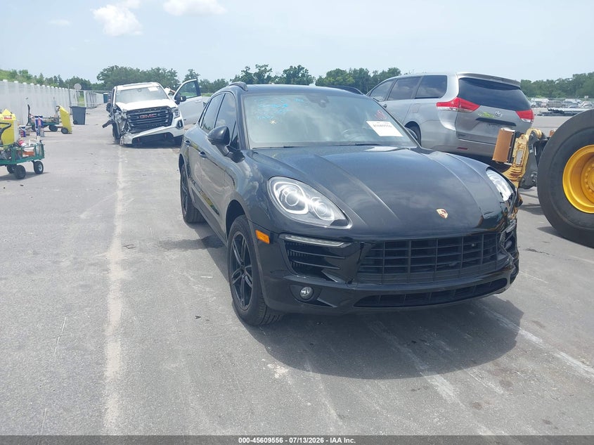 2017 Porsche Macan S VIN: WP1AB2A54HLB19344 Lot: 45609556