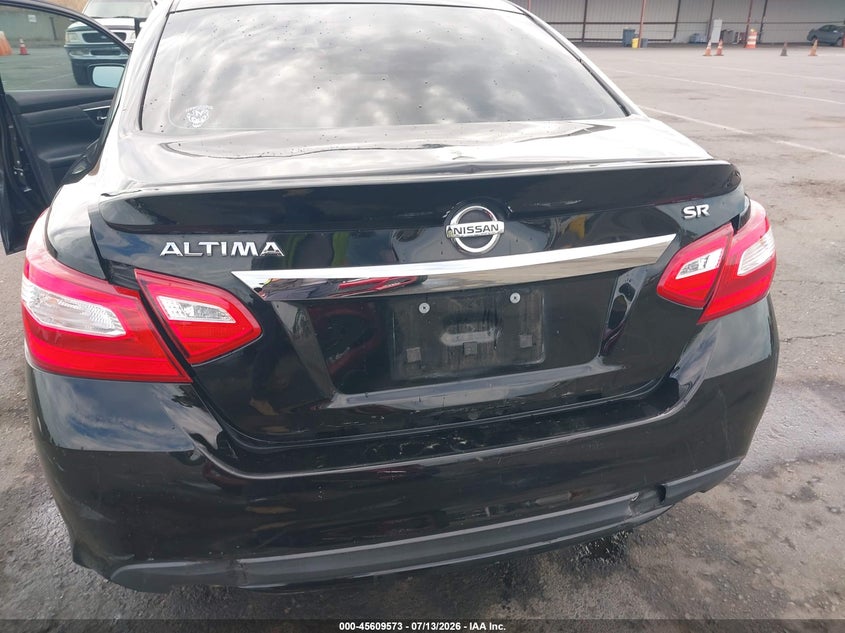 AtlanticExpress - Nissan Altima