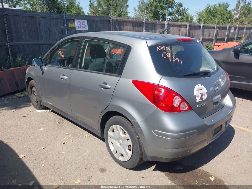 AtlanticExpress - Nissan Versa