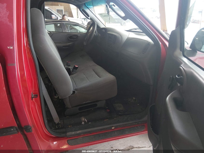 2002 FORD F-150 auction photo 5