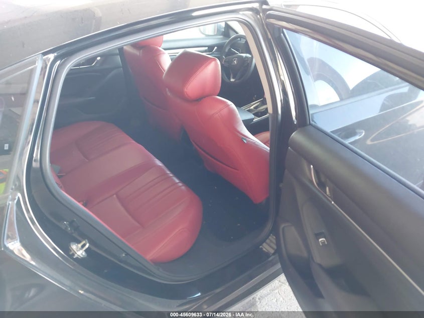2019 HONDA ACCORD auction photo 8